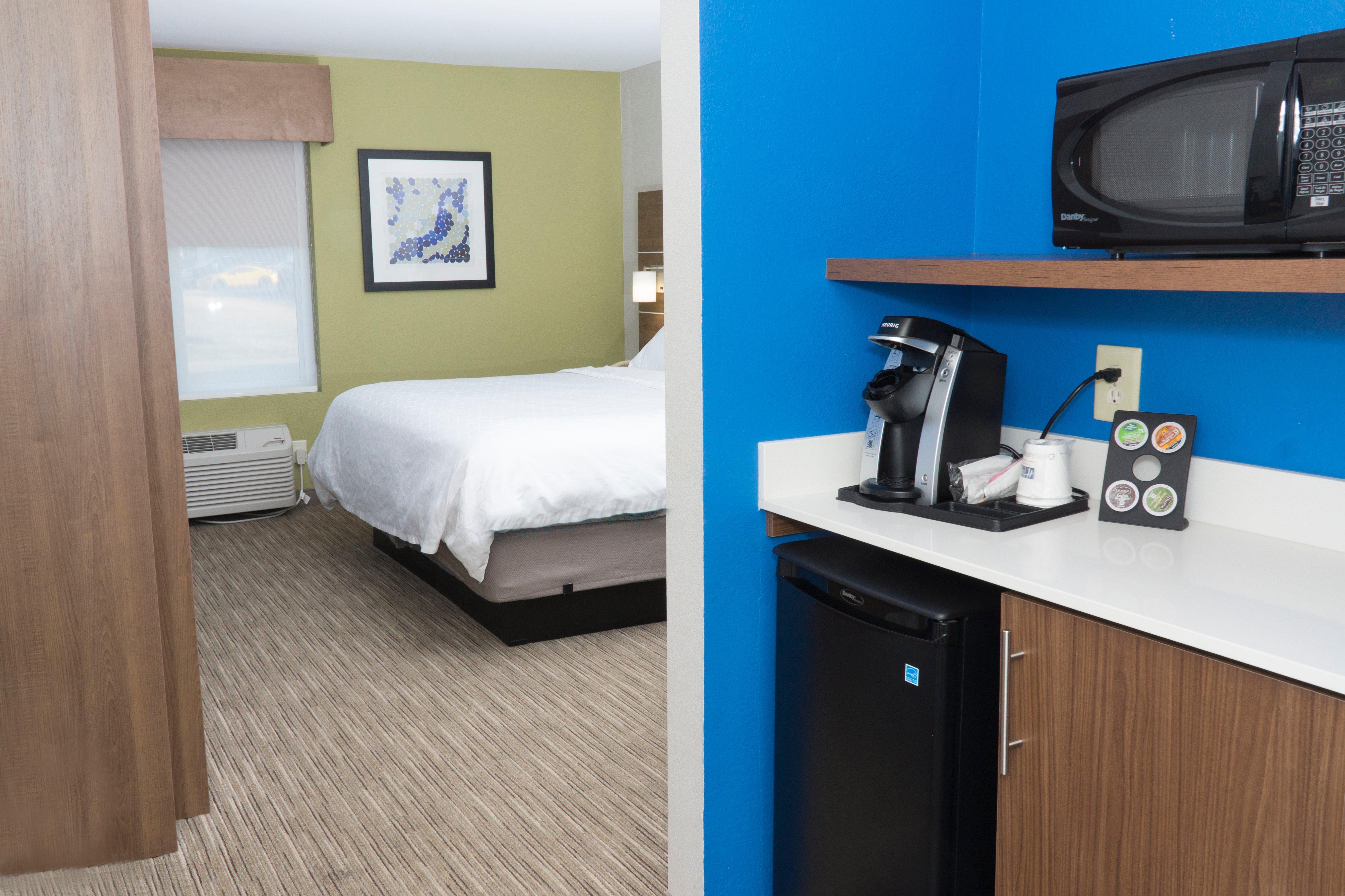 Holiday Inn Express Hotel & Suites Madison By Ihg מראה חיצוני תמונה