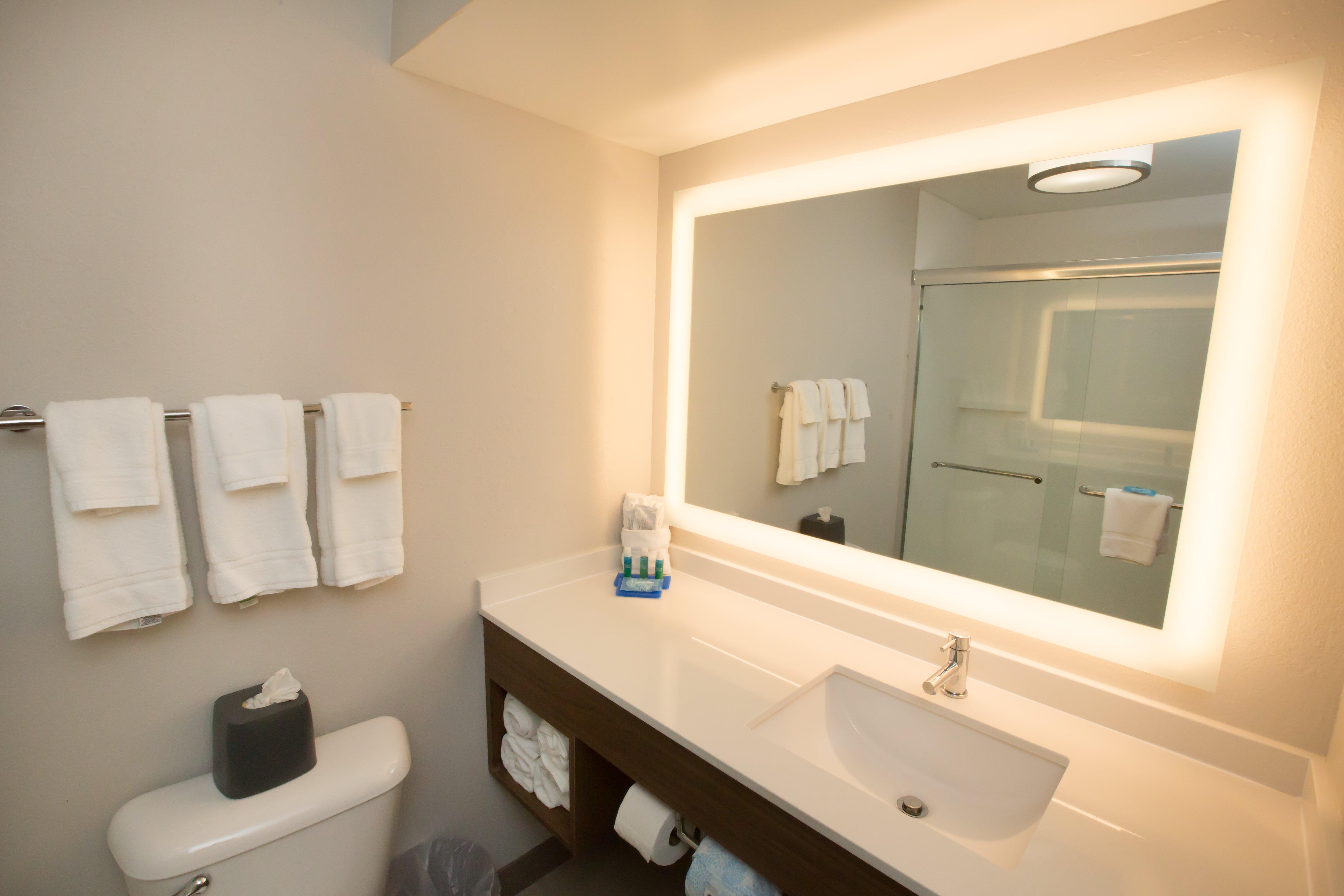 Holiday Inn Express Hotel & Suites Madison By Ihg מראה חיצוני תמונה