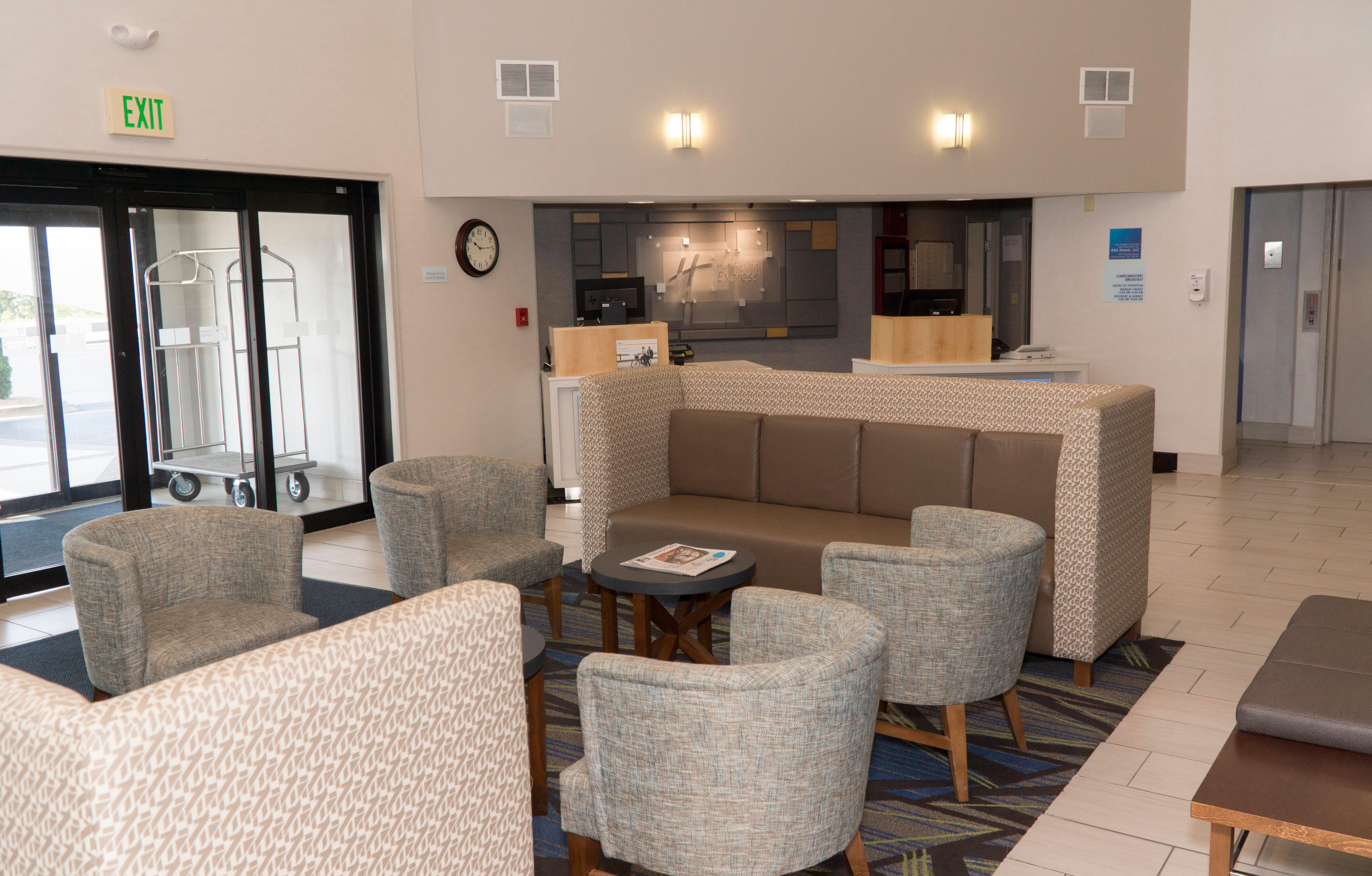Holiday Inn Express Hotel & Suites Madison By Ihg מראה חיצוני תמונה