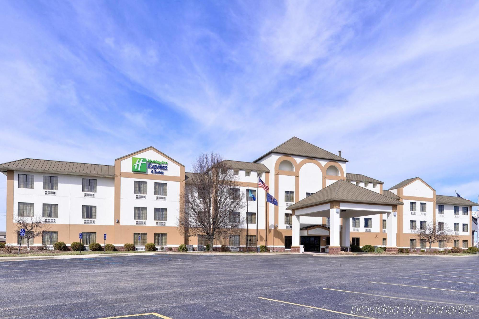 Holiday Inn Express Hotel & Suites Madison By Ihg מראה חיצוני תמונה